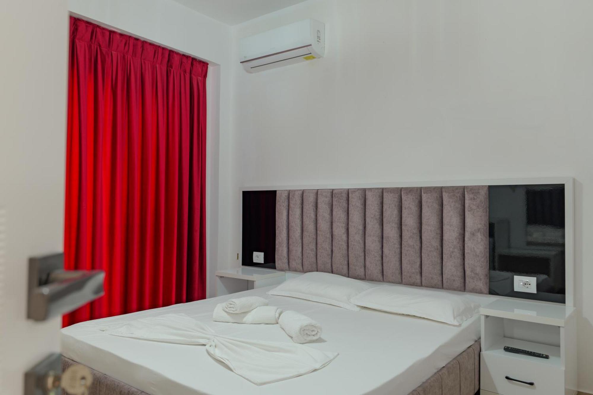 Hotel Take Borsh Luaran gambar